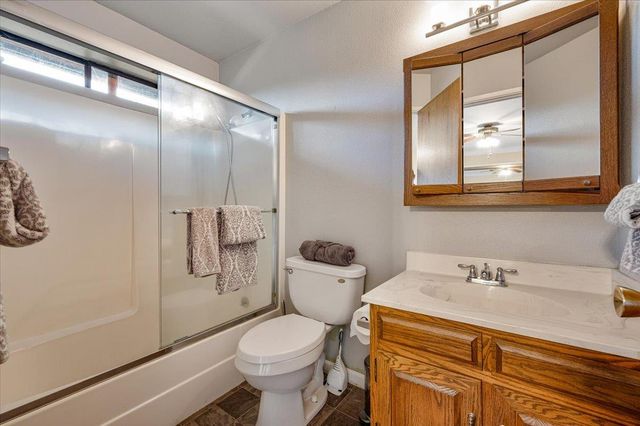 11817 Warbler Way, Penn Valley, CA 95946