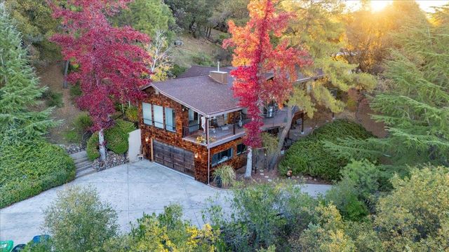 11817 Warbler Way, Penn Valley, CA 95946