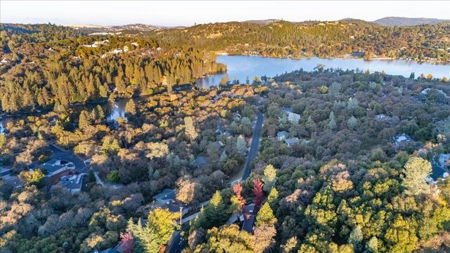 11817 Warbler Way, Penn Valley, CA 95946
