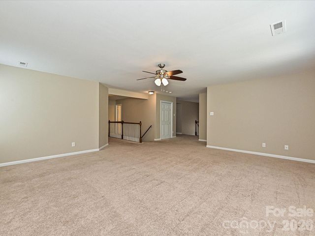 8318 Rockmoor Ridge Road, Charlotte, NC 28215