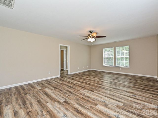 8318 Rockmoor Ridge Road, Charlotte, NC 28215