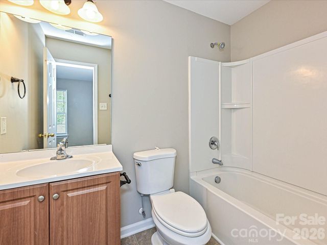 8318 Rockmoor Ridge Road, Charlotte, NC 28215