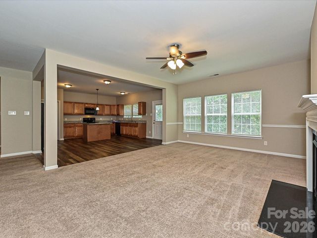 8318 Rockmoor Ridge Road, Charlotte, NC 28215
