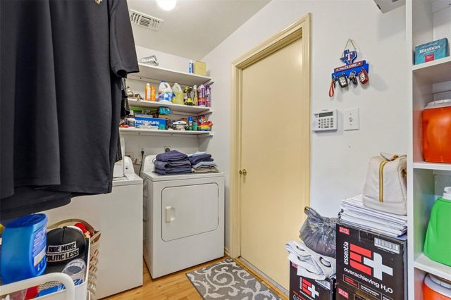 5034 Glenview Drive, La Porte, TX 77571