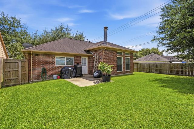 5034 Glenview Drive, La Porte, TX 77571