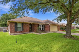 5034 Glenview Drive, La Porte, TX 77571