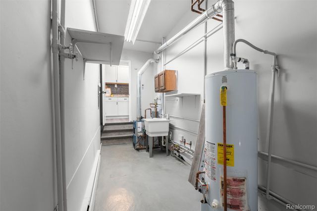 12863 Couwlier Avenue, Warren, MI 48089