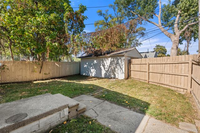 12863 Couwlier Avenue, Warren, MI 48089