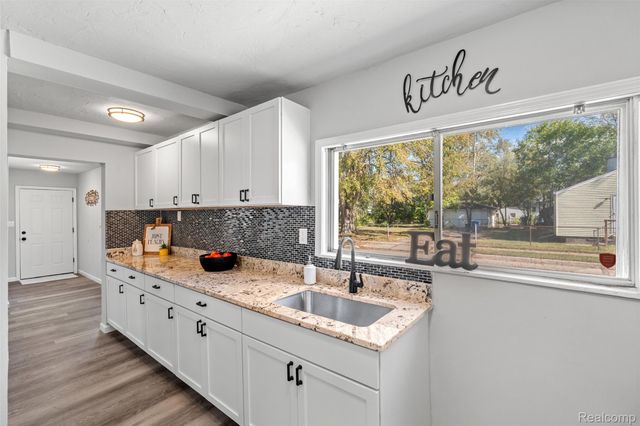 12863 Couwlier Avenue, Warren, MI 48089