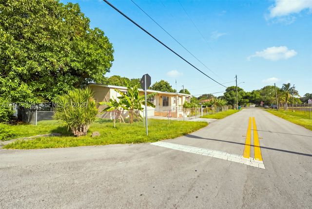9300 NW 32nd Ct 9300, Miami, FL 33147