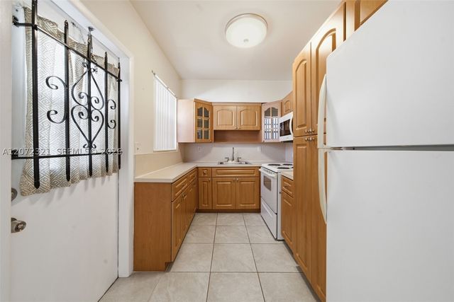 9300 NW 32nd Ct 9300, Miami, FL 33147