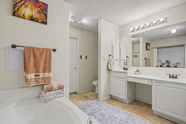 6713 Cambrian Way, Fort Worth, TX 76137