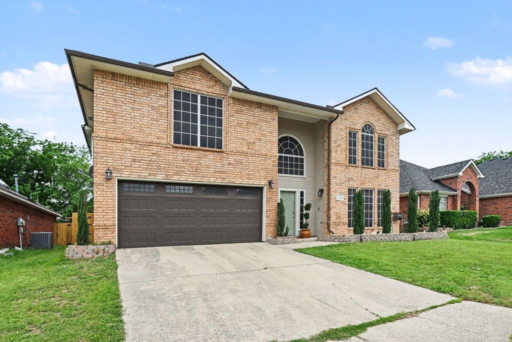 6713 Cambrian Way, Fort Worth, TX 76137