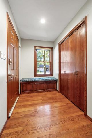 2085 CRESTWOOD SPRINGS DRIVE, Green Bay, WI 54304