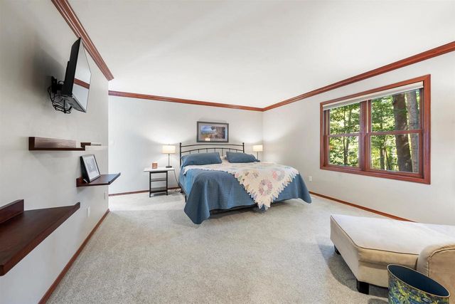 2085 CRESTWOOD SPRINGS DRIVE, Green Bay, WI 54304