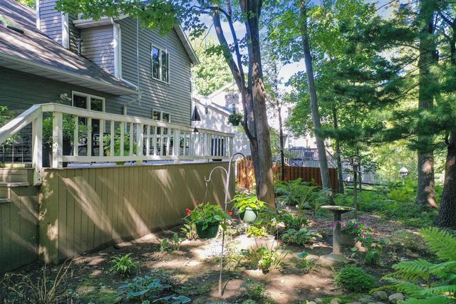 2085 CRESTWOOD SPRINGS DRIVE, Green Bay, WI 54304