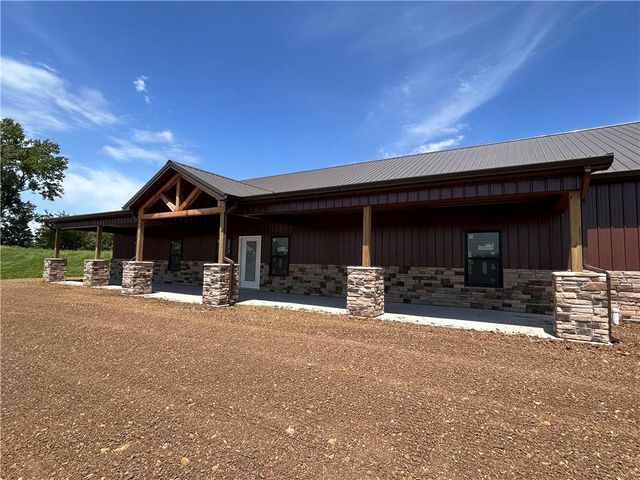 20014 Woodend Road, Linwood, KS 66052