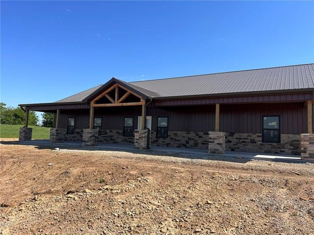 20014 Woodend Road, Linwood, KS 66052