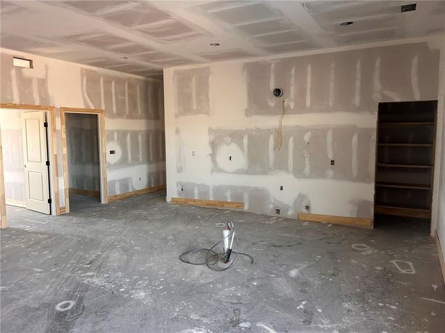 20014 Woodend Road, Linwood, KS 66052