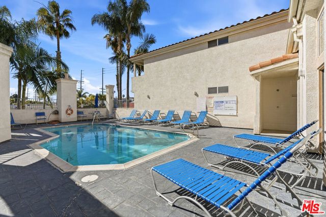 3605 E Anaheim Street 205, Long Beach, CA 90804