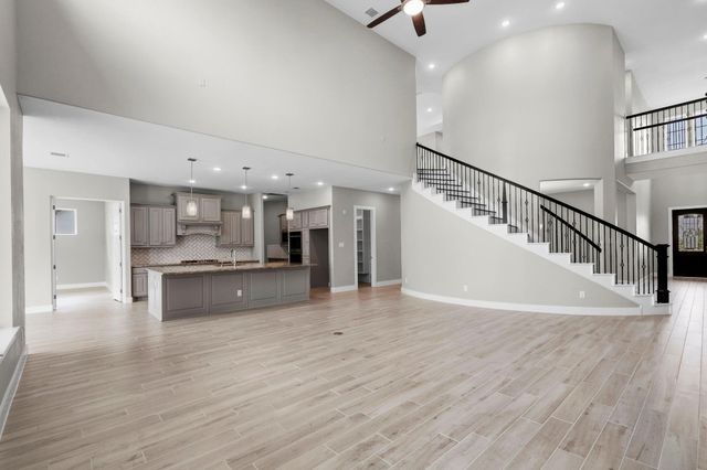 10315 Fountain Shore Drive, Missouri City, TX 77459