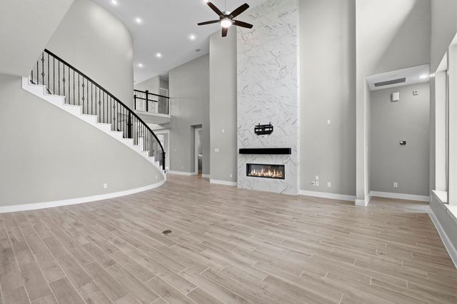 10315 Fountain Shore Drive, Missouri City, TX 77459