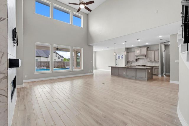 10315 Fountain Shore Drive, Missouri City, TX 77459