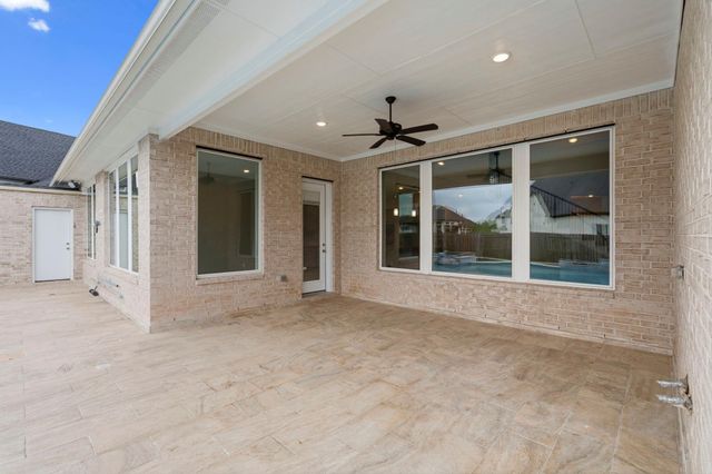 10315 Fountain Shore Drive, Missouri City, TX 77459