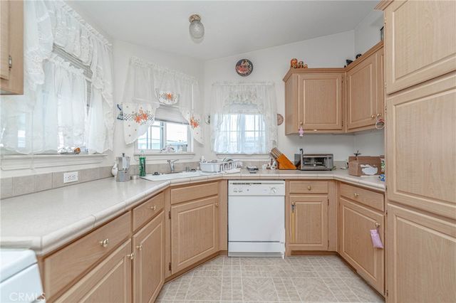 10001 W Frontage 113, South Gate, CA 90280