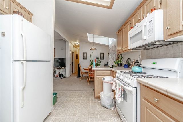 10001 W Frontage 113, South Gate, CA 90280