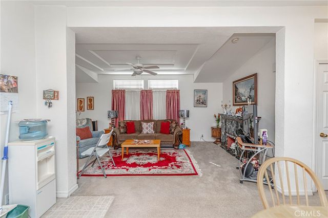 10001 W Frontage 113, South Gate, CA 90280