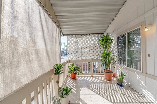 10001 W Frontage 113, South Gate, CA 90280