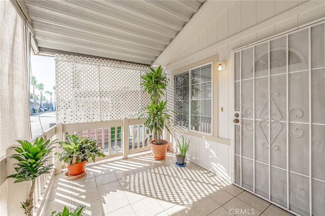 10001 W Frontage 113, South Gate, CA 90280