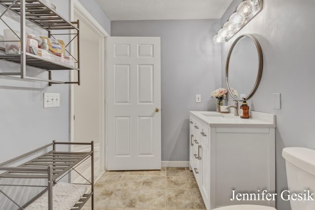 5395 Hartfield Court SE, Ada, MI 49301