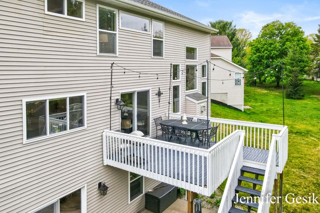 5395 Hartfield Court SE, Ada, MI 49301