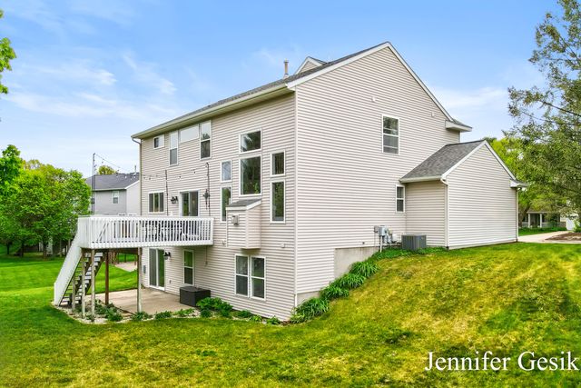 5395 Hartfield Court SE, Ada, MI 49301