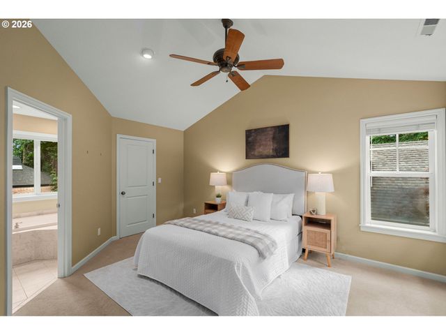 4332 HARVEY Way, Lake Oswego, OR 97035
