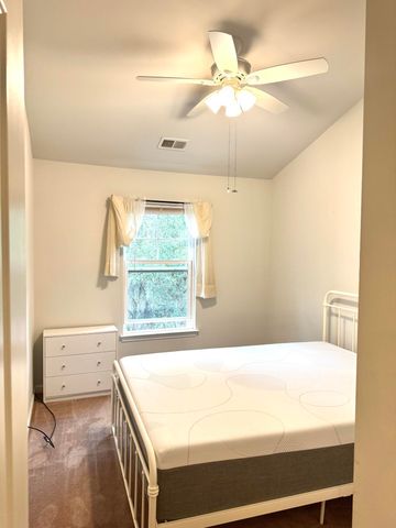 4952 Farm Lake Road, Summerville, SC 29485