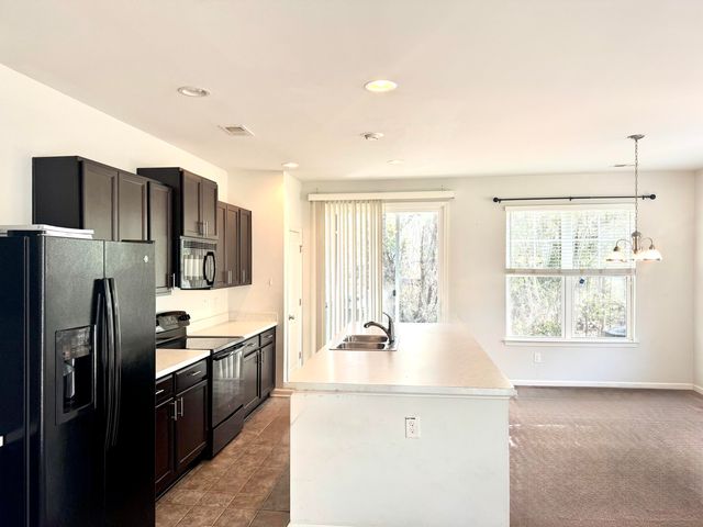 4952 Farm Lake Road, Summerville, SC 29485