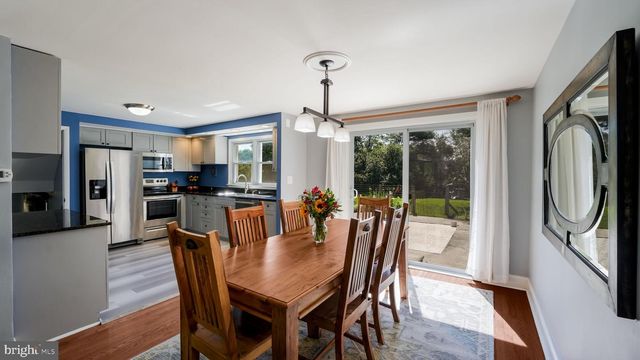 6244 GROVELAND RD, Pipersville, PA 18947