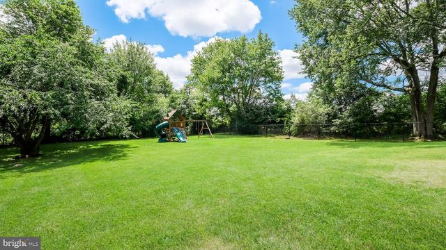 6244 GROVELAND RD, Pipersville, PA 18947