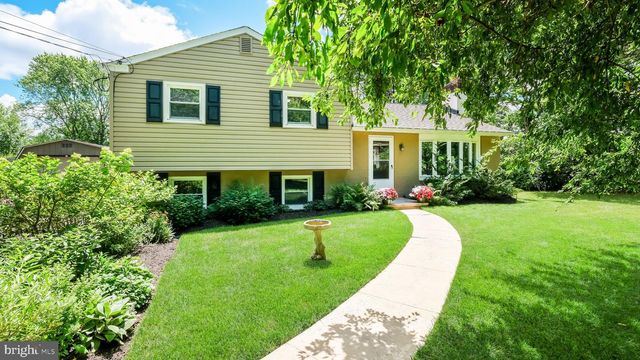 6244 GROVELAND RD, Pipersville, PA 18947