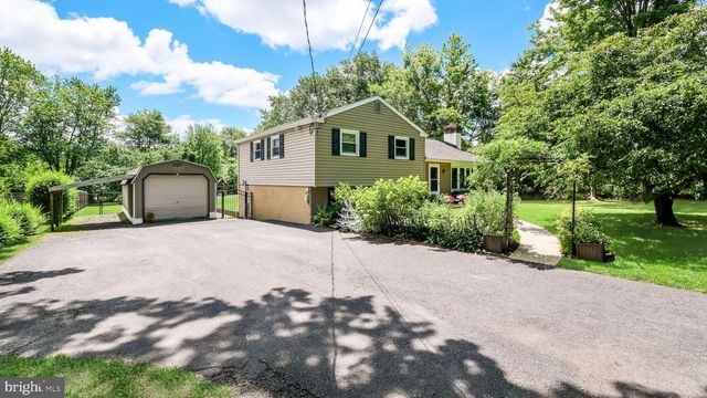 6244 GROVELAND RD, Pipersville, PA 18947