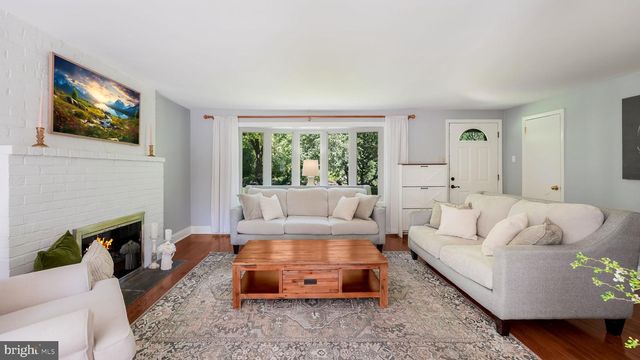 6244 GROVELAND RD, Pipersville, PA 18947