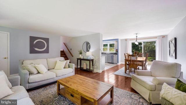 6244 GROVELAND RD, Pipersville, PA 18947