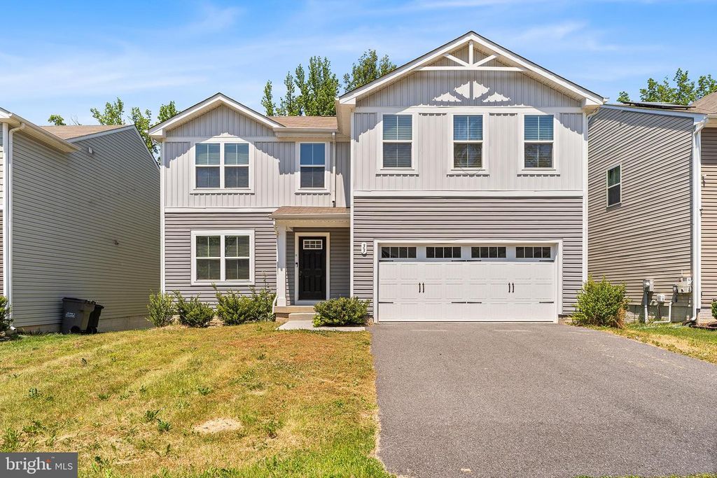 Image 1 of property listing at 33 TILIA DR, Elkton, MD 21921