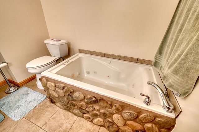 442 Country Springs Lane, Murphy, NC 28906