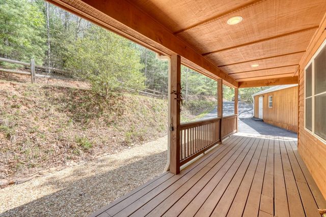 442 Country Springs Lane, Murphy, NC 28906
