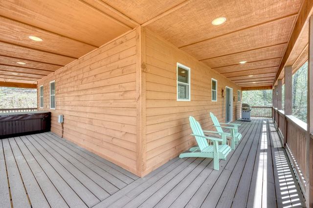 442 Country Springs Lane, Murphy, NC 28906