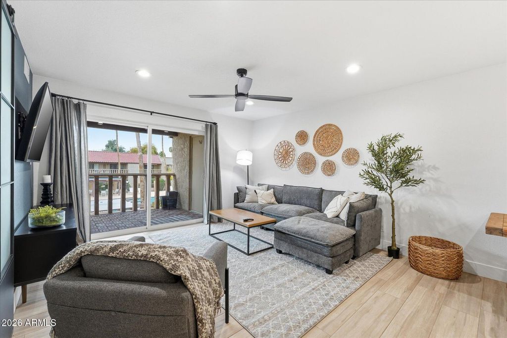 8649 E ROYAL PALM Road 239, Scottsdale, AZ 85258